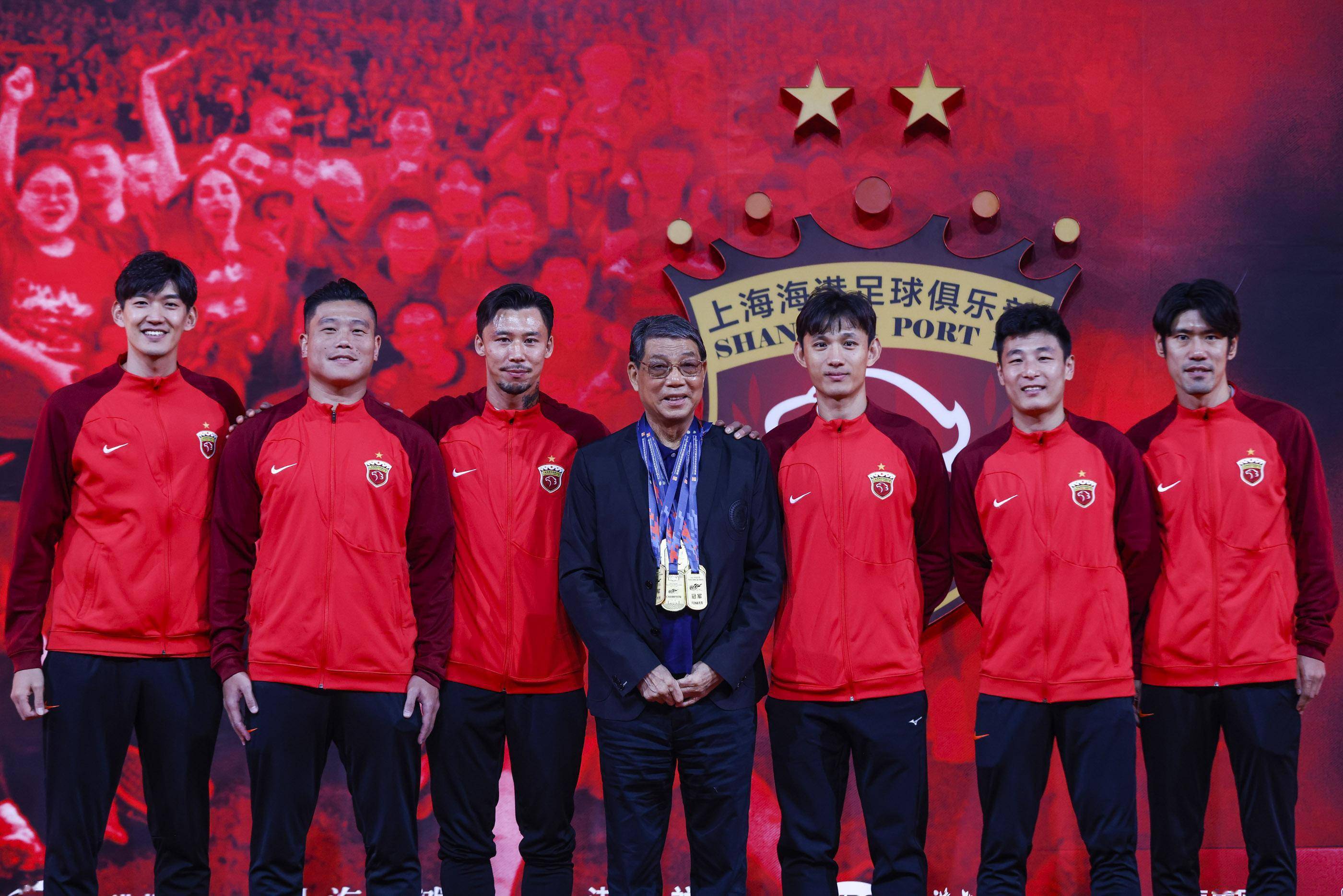 赛事分析-上港拿冠军花了120亿